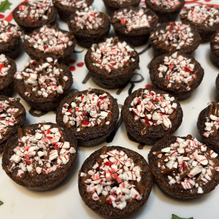 Mint Chocolate Cookie Cups
