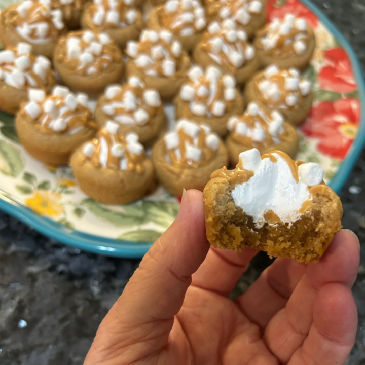 fluffernutter cookie cups interior view