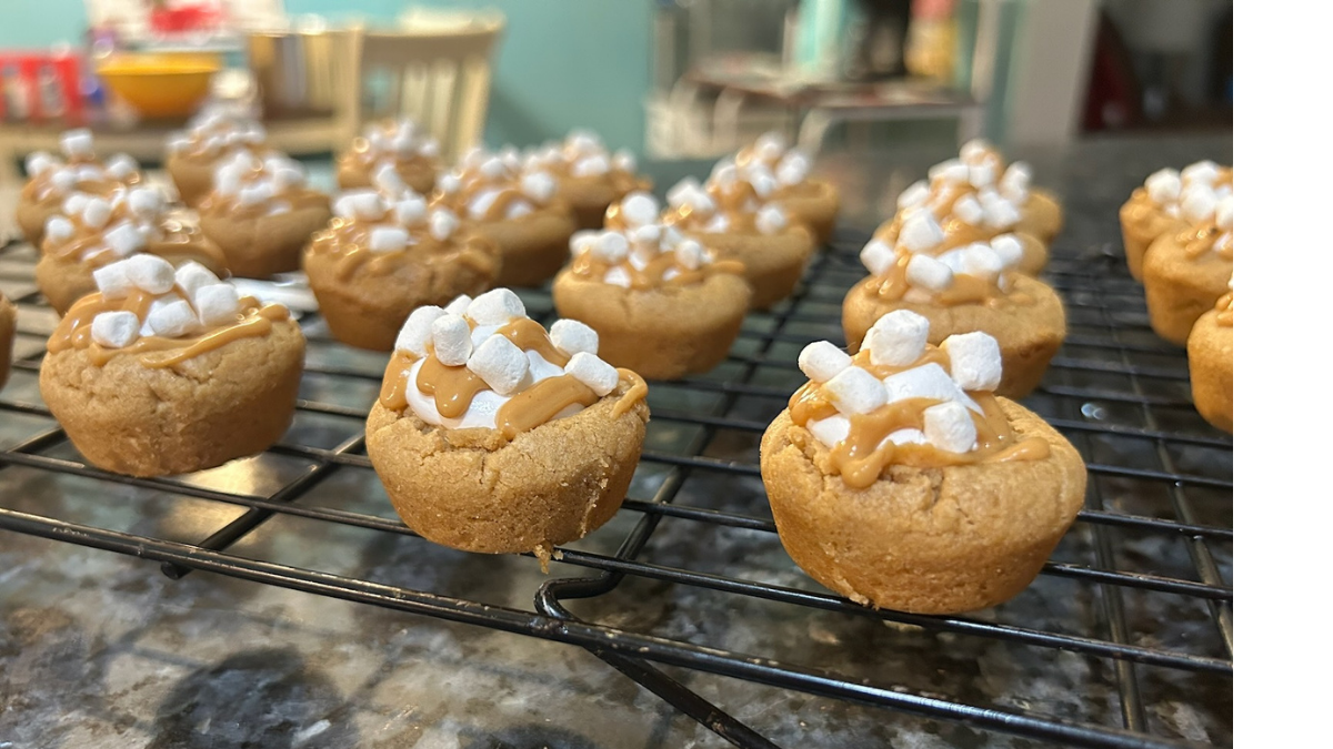 Fluffernutter Cookie Cups