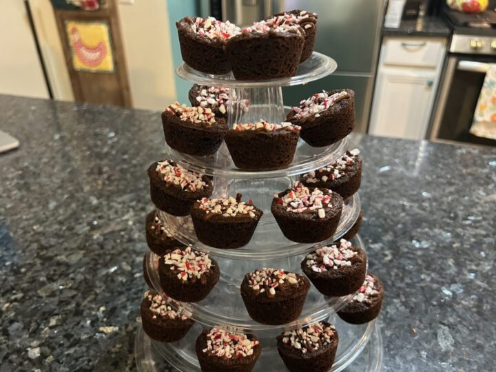 Mint Chocolate Cookie Cups