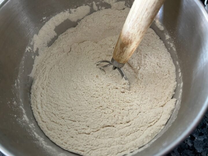 cinnamon roll dry ingredients