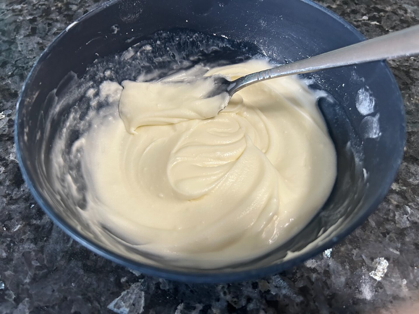 glaze in bowl