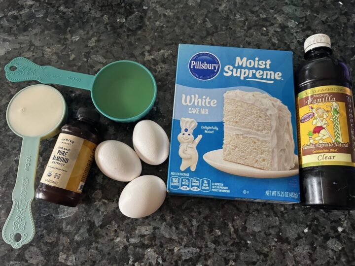 Wedding Cake Bite ingredients