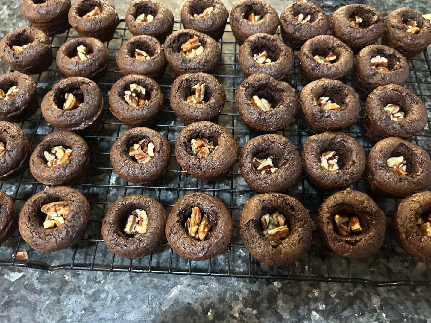 gooey turtle cake bites