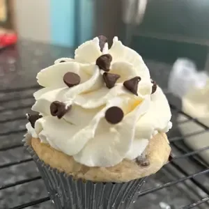 cannoli cupcake