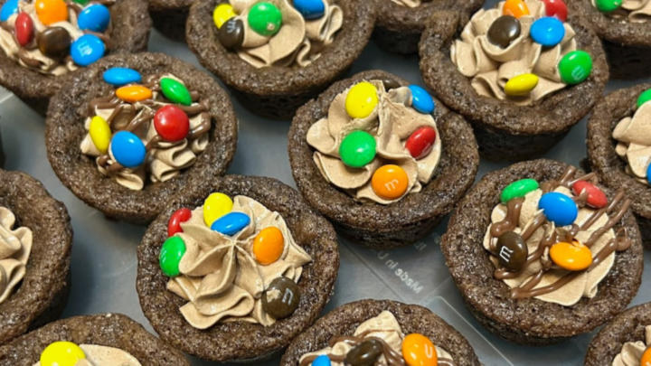 Image for Chocolate Cookie Cups with Marshmallow Filling