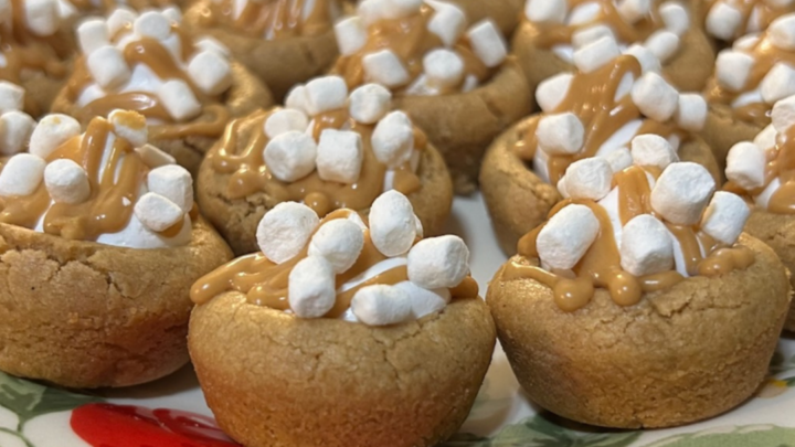 Image for Fluffernutter Cookie Cups