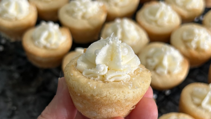 Image for Wedding Cake Bites