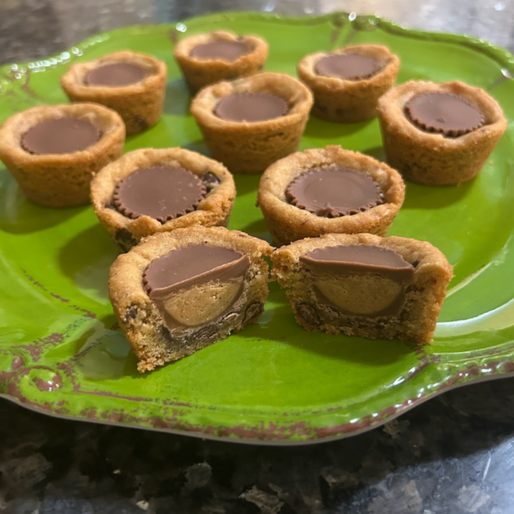 Viral Reese's Chocolate Chip Cookie Cups