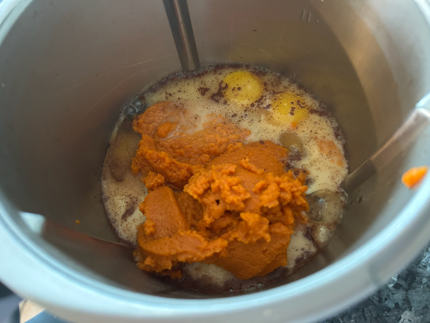 Easy Pumpkin Dump Cake with Spice Cake Mix ingredients