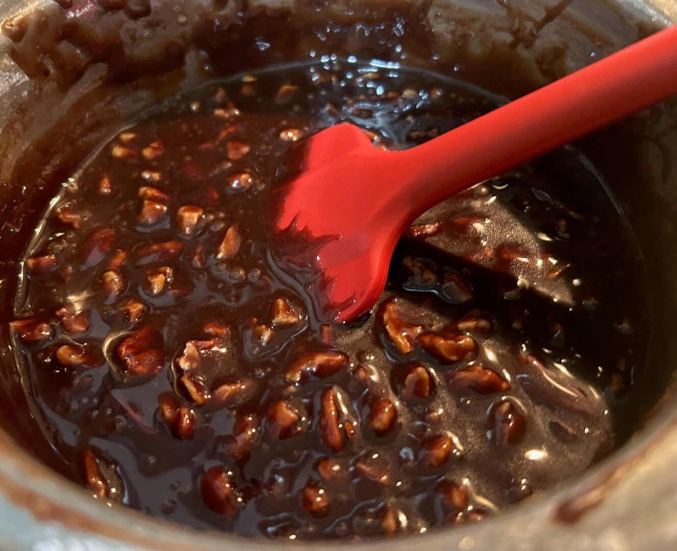 chocolate pecan frosting ingredients