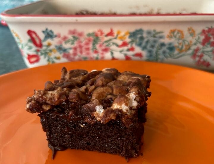Dolly Parton Mississippi Mud Cake