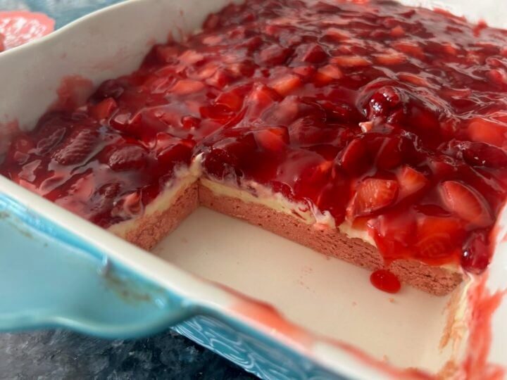 Dolly Parton Strawberry Lemonade Cheesecake Bars