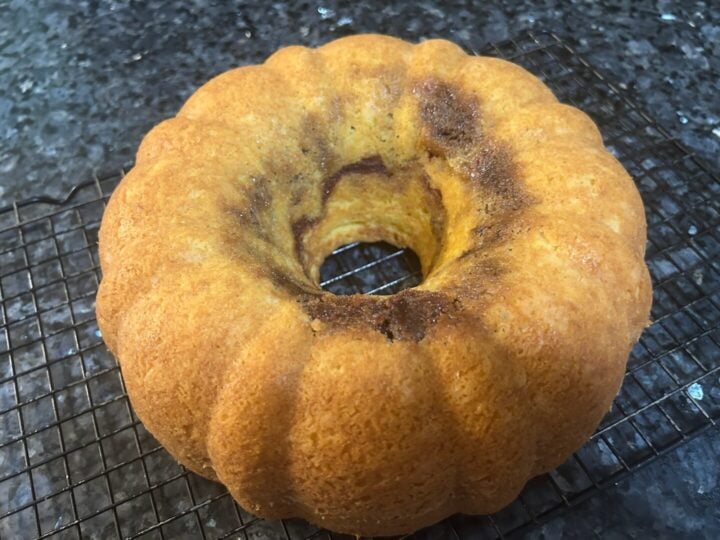 Dolly Parton Snickerdoodle Cake