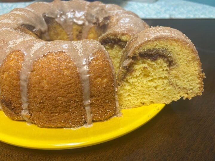 Dolly Parton Snickerdoodle Cake