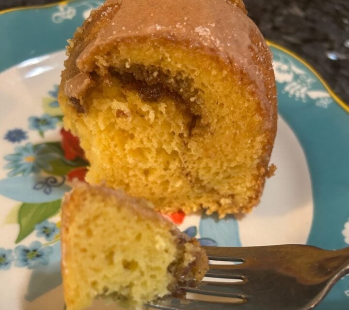 Dolly Parton Snickerdoodle Cake interior view