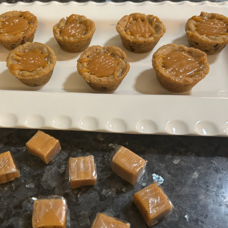 Easy Salted Caramel Chocolate Chip Cookie Cups
