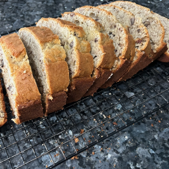 Minnie Pearl's Old-Fashioned Banana Nut Loaf
