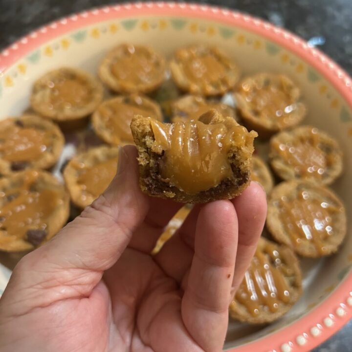 Salted Caramel Chocolate Chip Cookie Cups