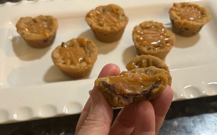 Easy Salted Caramel Chocolate Chip Cookie Cups
