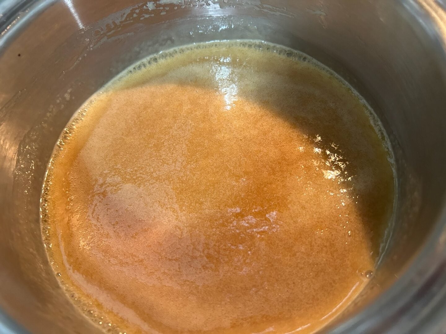making caramel in saucepan