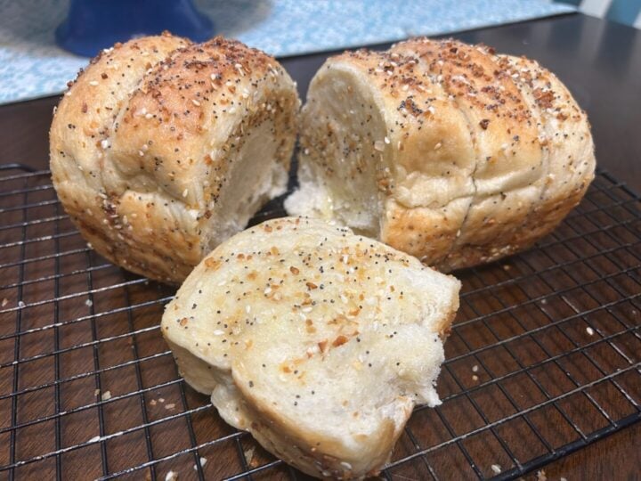 Easy Everything Bagel Pull-Apart Bread with Frozen Bread Dough
