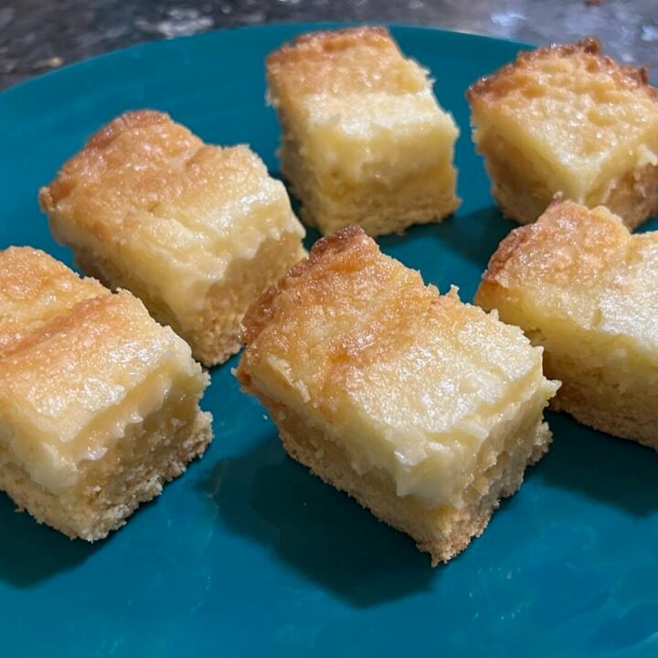 Easy Lemon Gooey Butter Cake