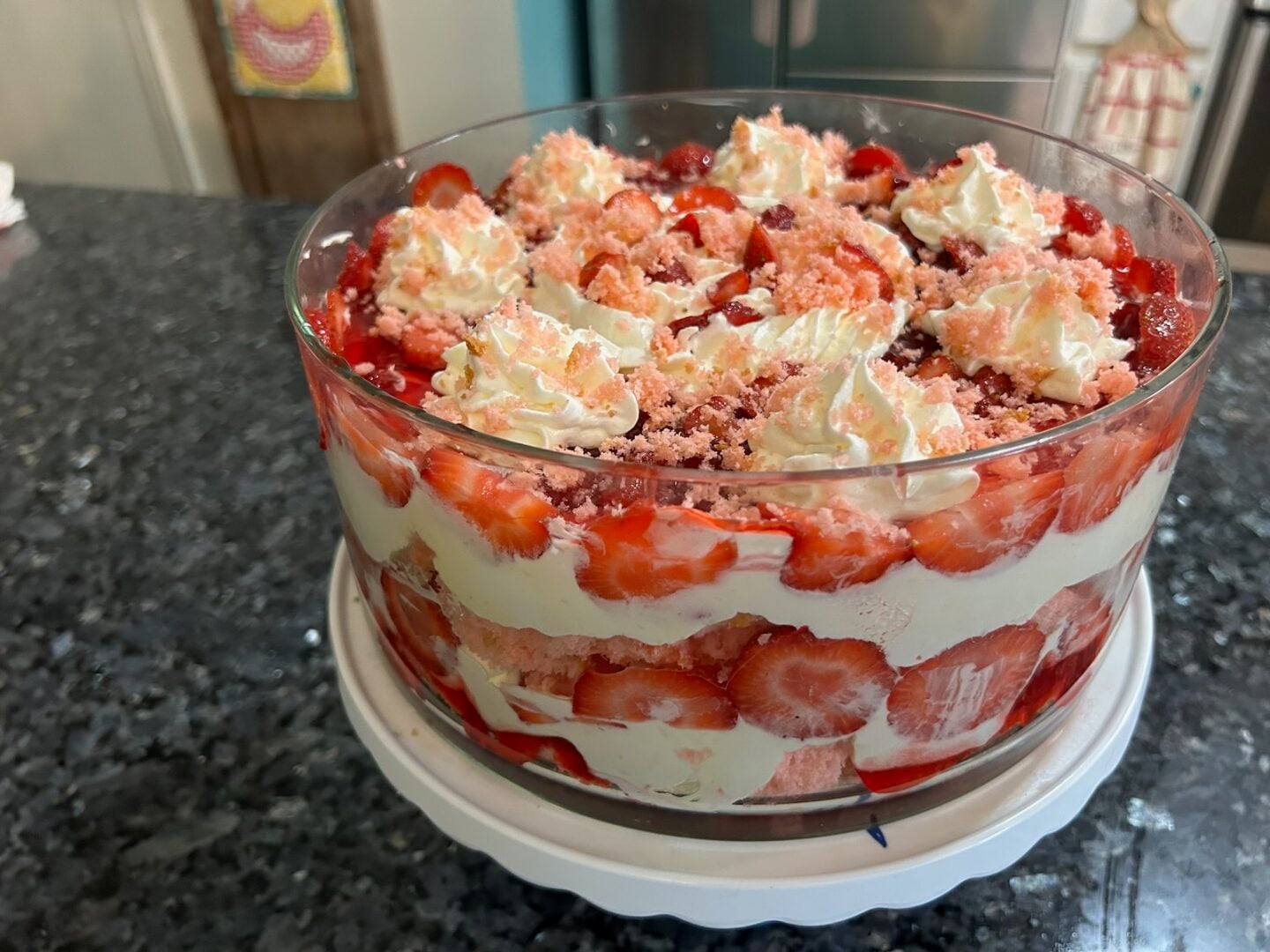 strawberry trifle layers