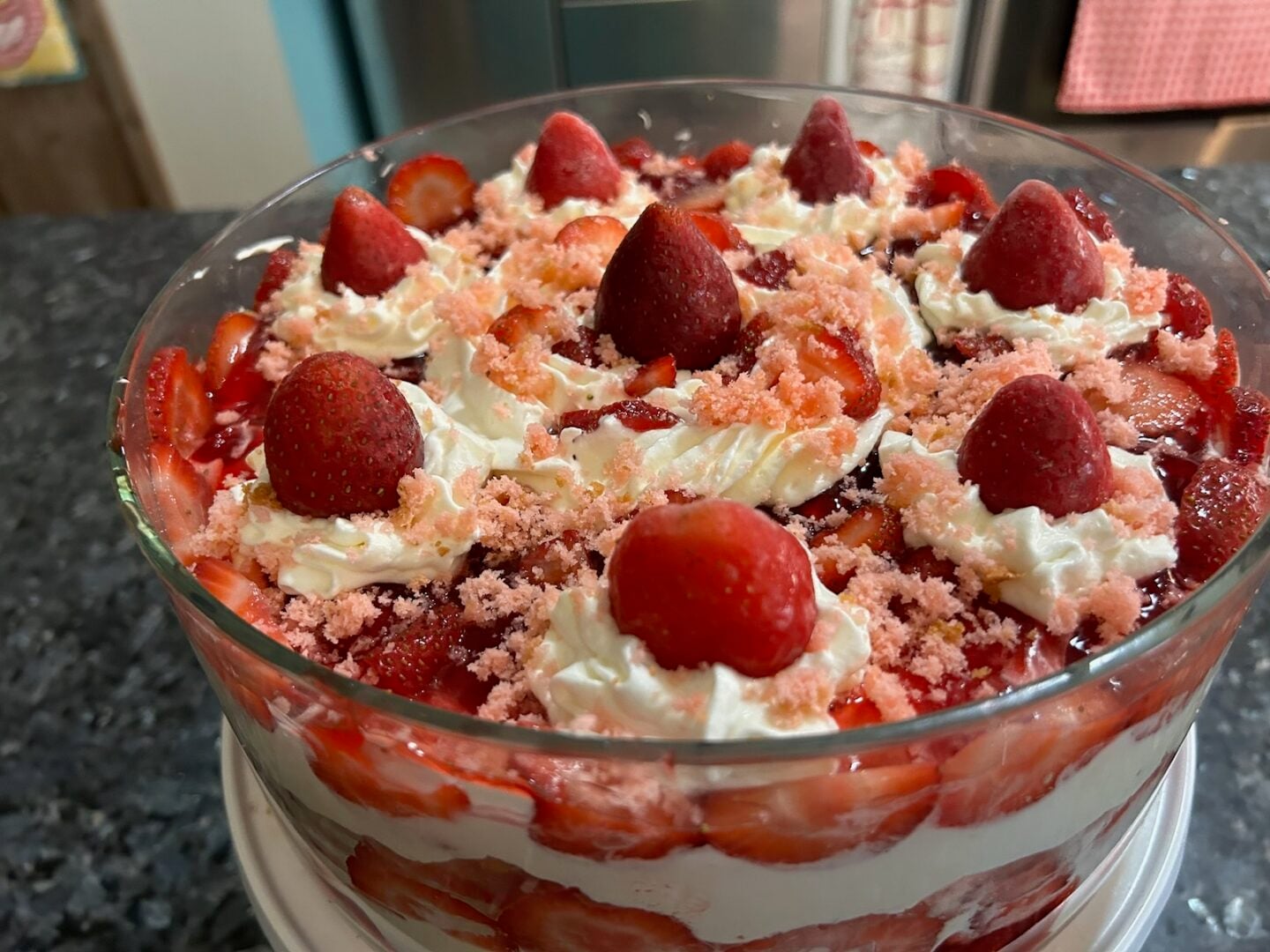 strawberry trifle layers