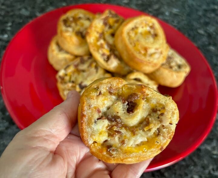 Easy Chicken Bacon Ranch Crescent Roll Pinwheels