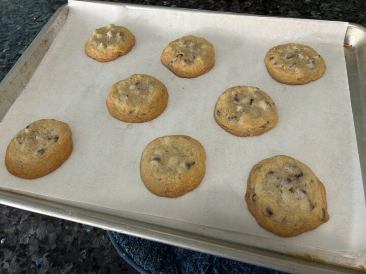 classic nestles toll house chocolate chip cookies