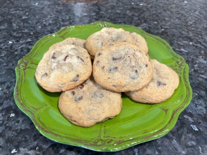 classic nestles toll house chocolate chip cookies
