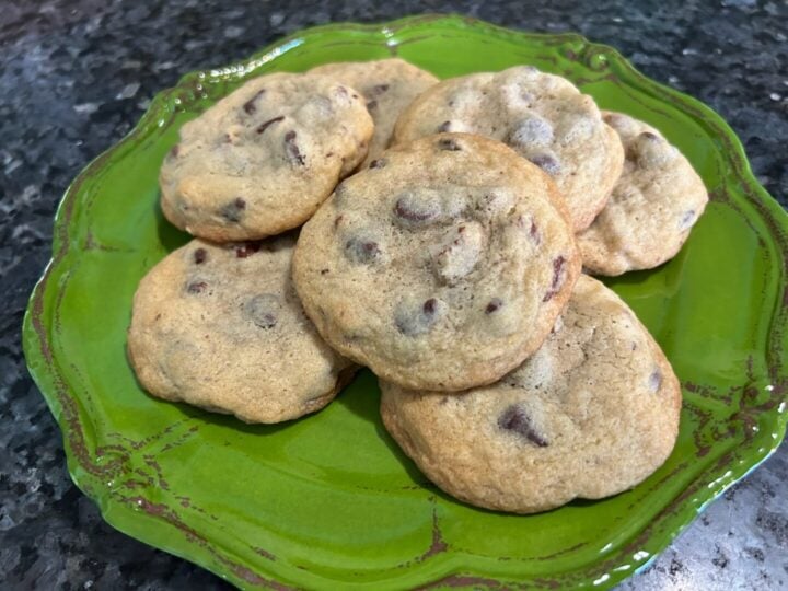 classic nestles toll house chocolate chip cookies