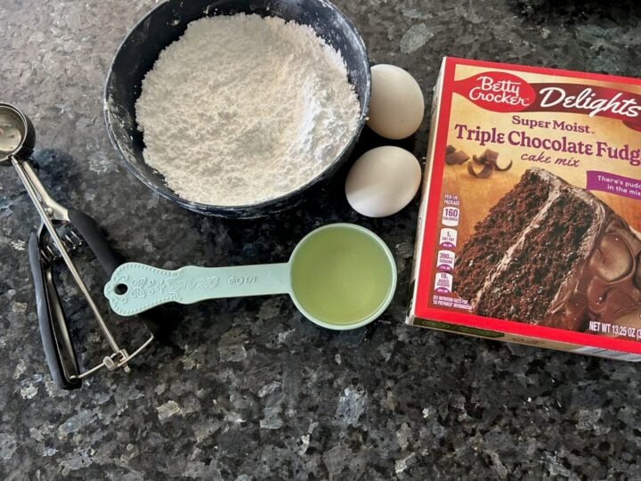 Easy Chocolate Crinkle Cookies (Cake Mix Recipe)