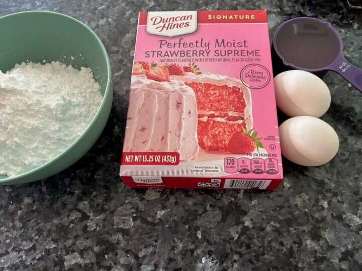 Easy Strawberry Crinkle Cookies (Cake Mix Recipe) ingredients