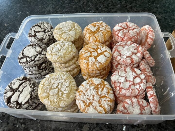 variety of crinkle cookies
