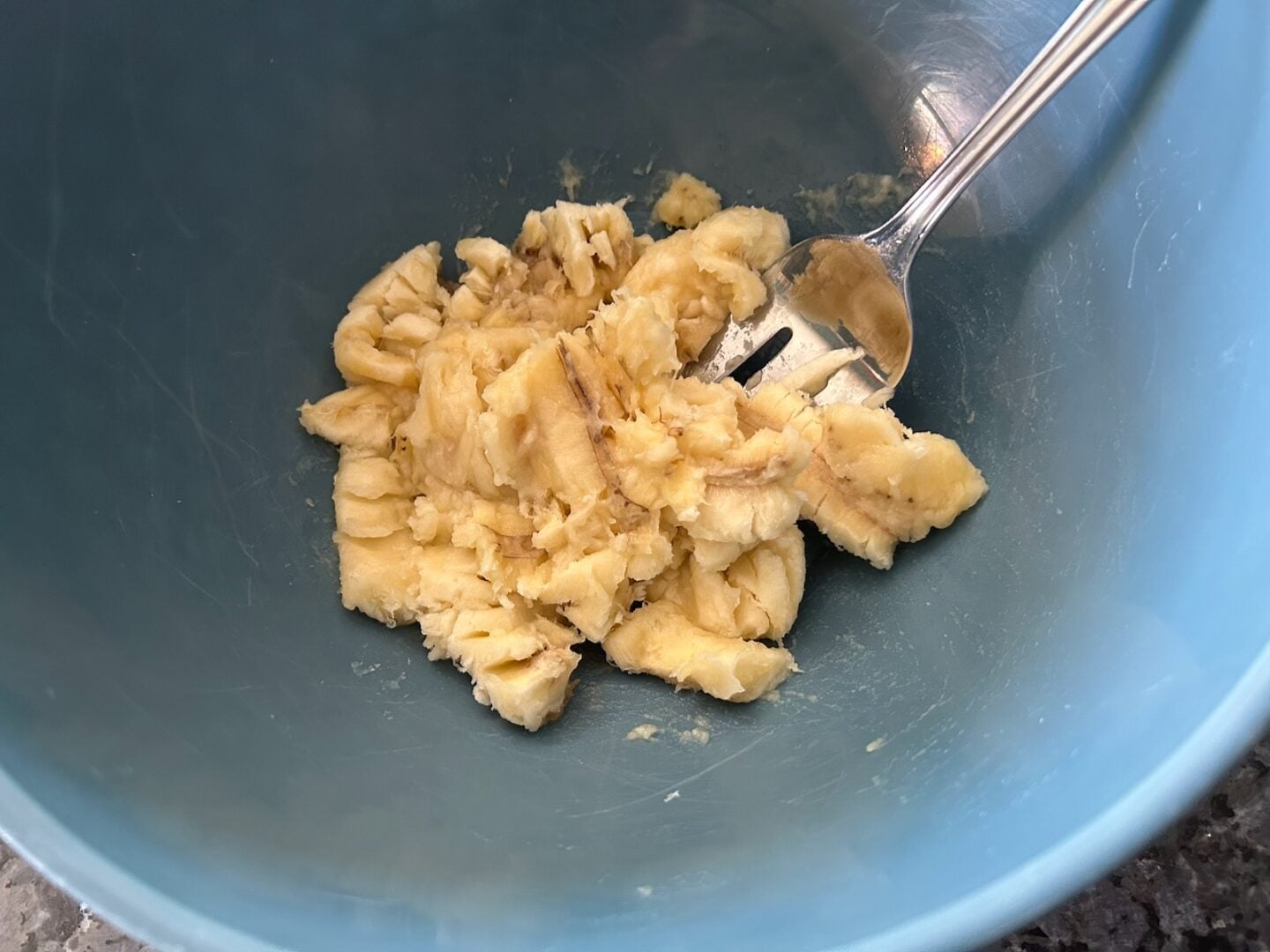 mashed bananas in bowl