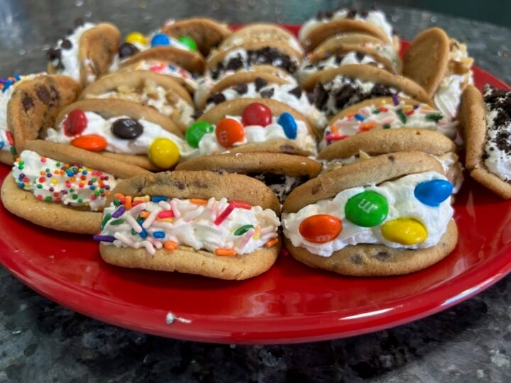 Easy Chocolate Chip Cookie Tacos